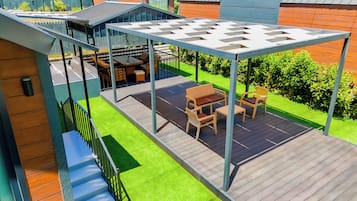 Ropa de cama de alta calidad, minibar, insonorización y wifi gratis