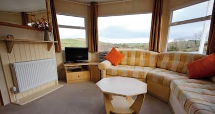 Comfortable Mobile Home in the Countryside