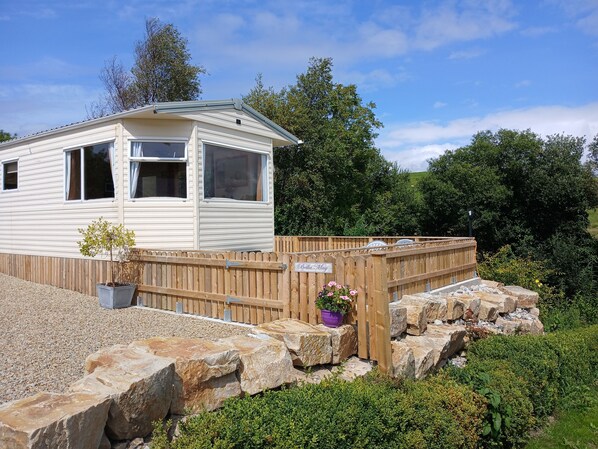 Cabin | Exterior