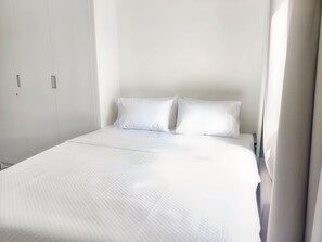 1 chambre, coffres-forts dans les chambres, bureau