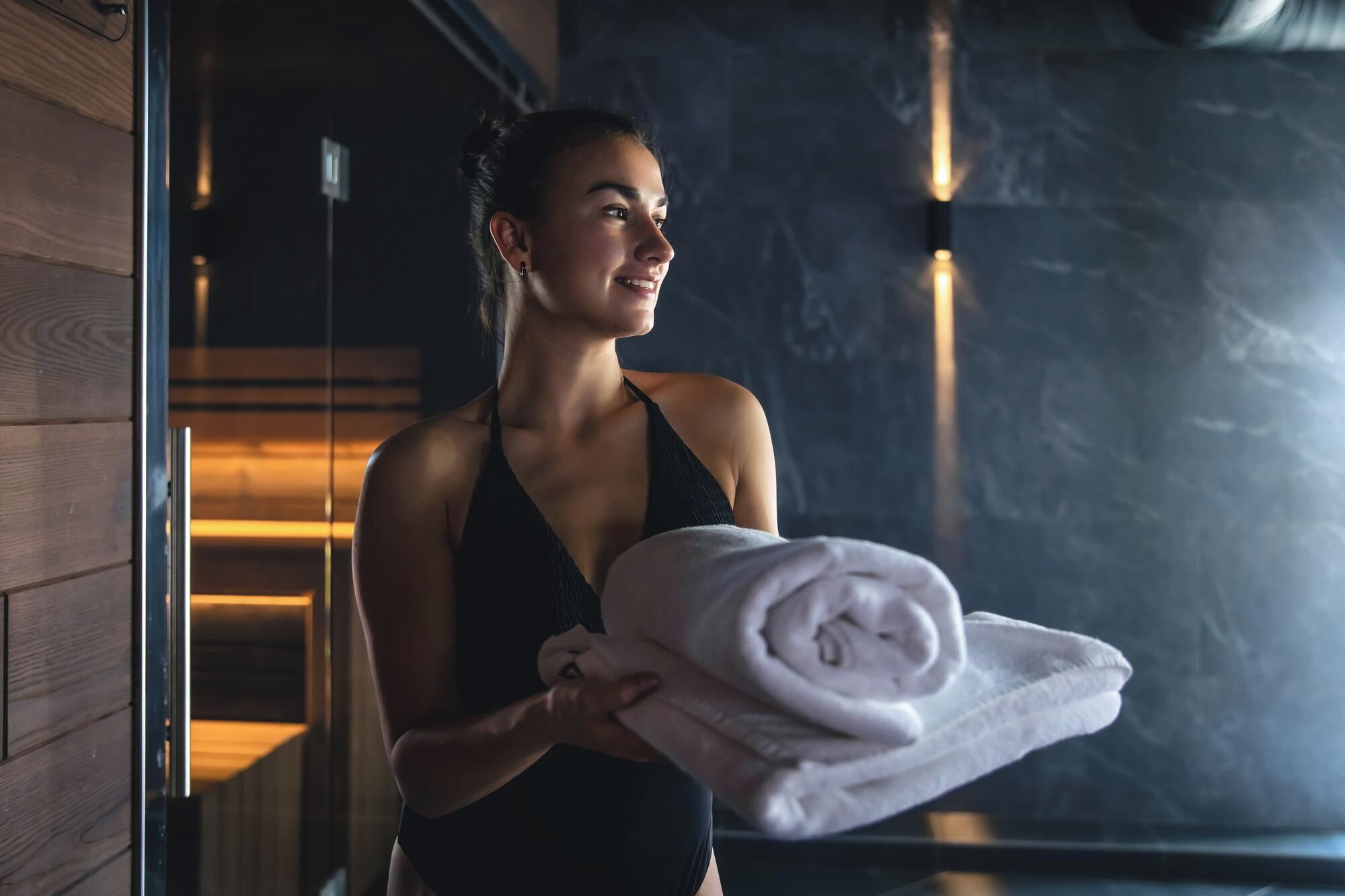 Couples treatment room(s), sauna, hot tub, steam room