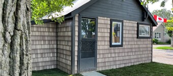 Fully Renovated original Percy Boom Haven cabin.  