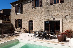 Pool - Along the water, village house with swimming pool (Couffoulens)