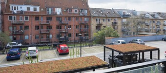 Fantastic 2-BR apartment with Balcony - 390