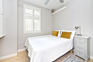 Apartment | 3 bedrooms, iron/ironing board, free WiFi, bed sheets - Charming 3beds in Shoreditch (London)