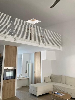 TV, DVD player, offices