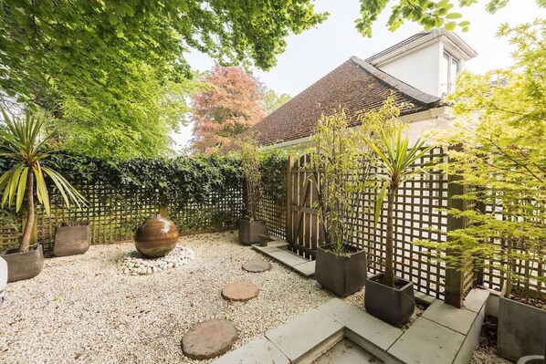 Apartment | Property grounds