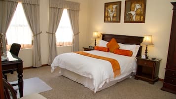 Chambre Double Standard, 1 lit double, non-fumeurs, salle de bains privée | Couette en duvet d'oie, décoration personnalisée