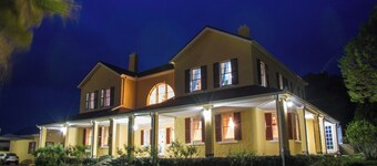 26 On Chamberlain Guest House