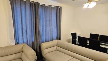 Apartment | Living area | TV