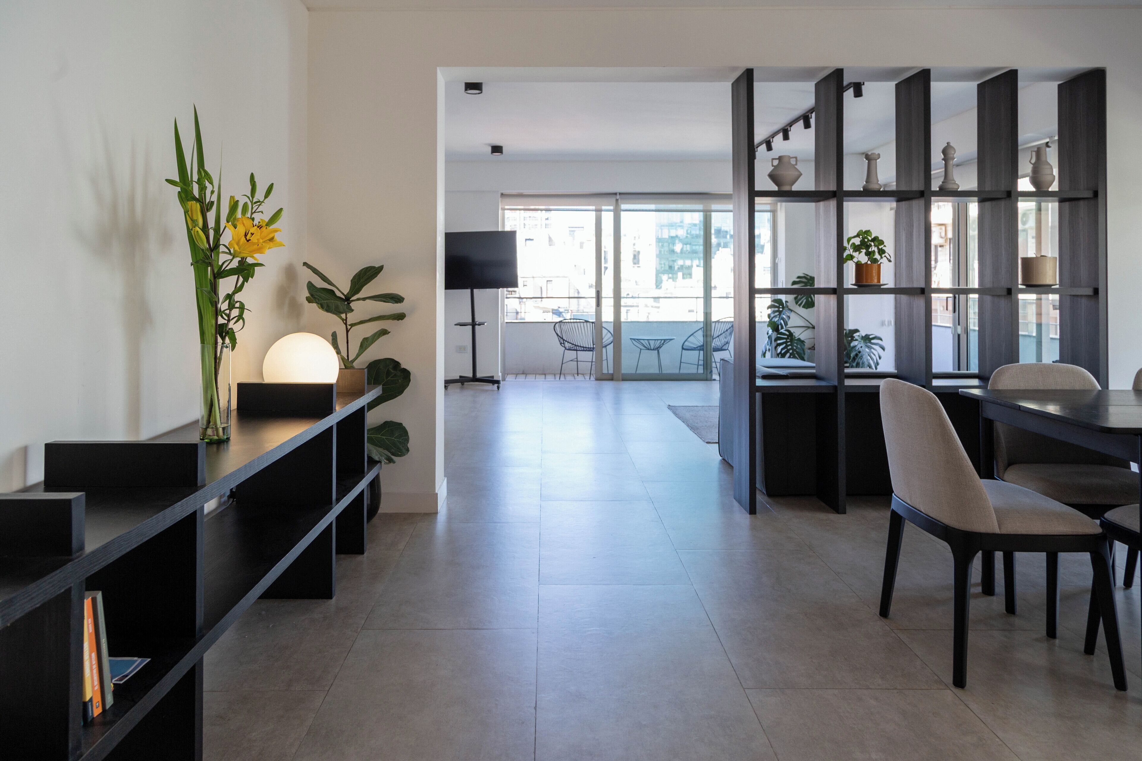 Deluxe Apartment, 1 Bedroom (906) | Dining room