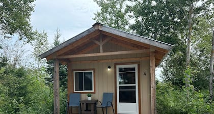 Cabin #4 centrally located to beaches, golfing and the Confederation Trail!