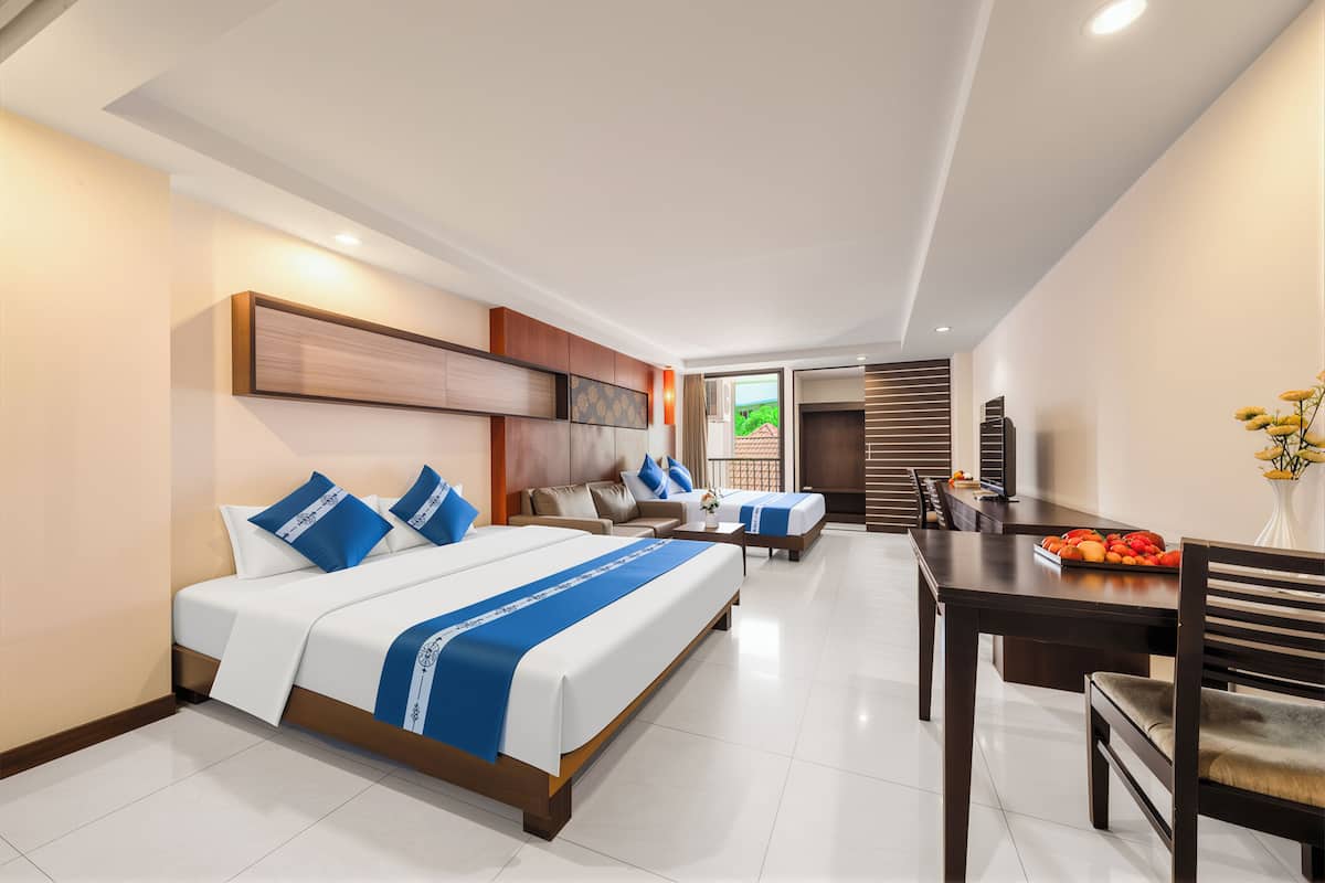 Superior Twin Room | Premium bedding, in-room safe, desk, WiFi (free)