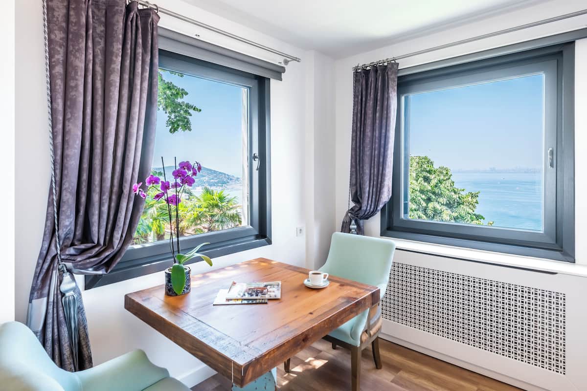 Quarto luxo, vista para o mar | Vista do quarto