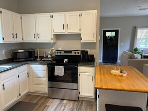 Private kitchen - Private Home 5 mins to Horse Show/Hiking/Golf (Williamsburg)