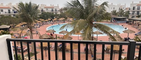 Apartment | Pool | Outdoor pool
