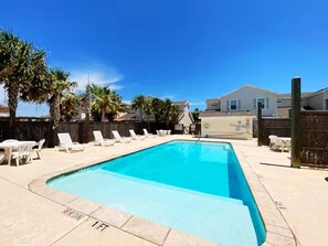 Et oppvarmet basseng