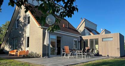 New! Nordseekrabbe**** vacation home with sauna, fireplace, near the beach.