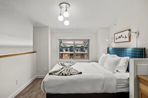 2 室のベッドルーム、アイロン / アイロン台、旅行用ベビーベッド、WiFi (無料)