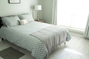 3 makuuhuonetta, silitysrauta/-lauta, Wi-Fi, vuodevaatteet