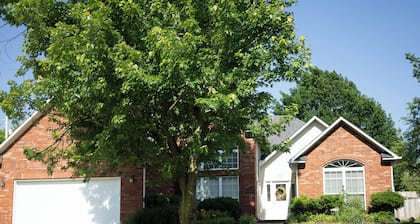 Walking distance to Coler MTN Bike - 3BR 2BA