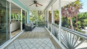 Unclassified image, 2 of 46, button