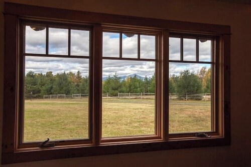 Wildflower Cottage for a Special Vacation STR 200283