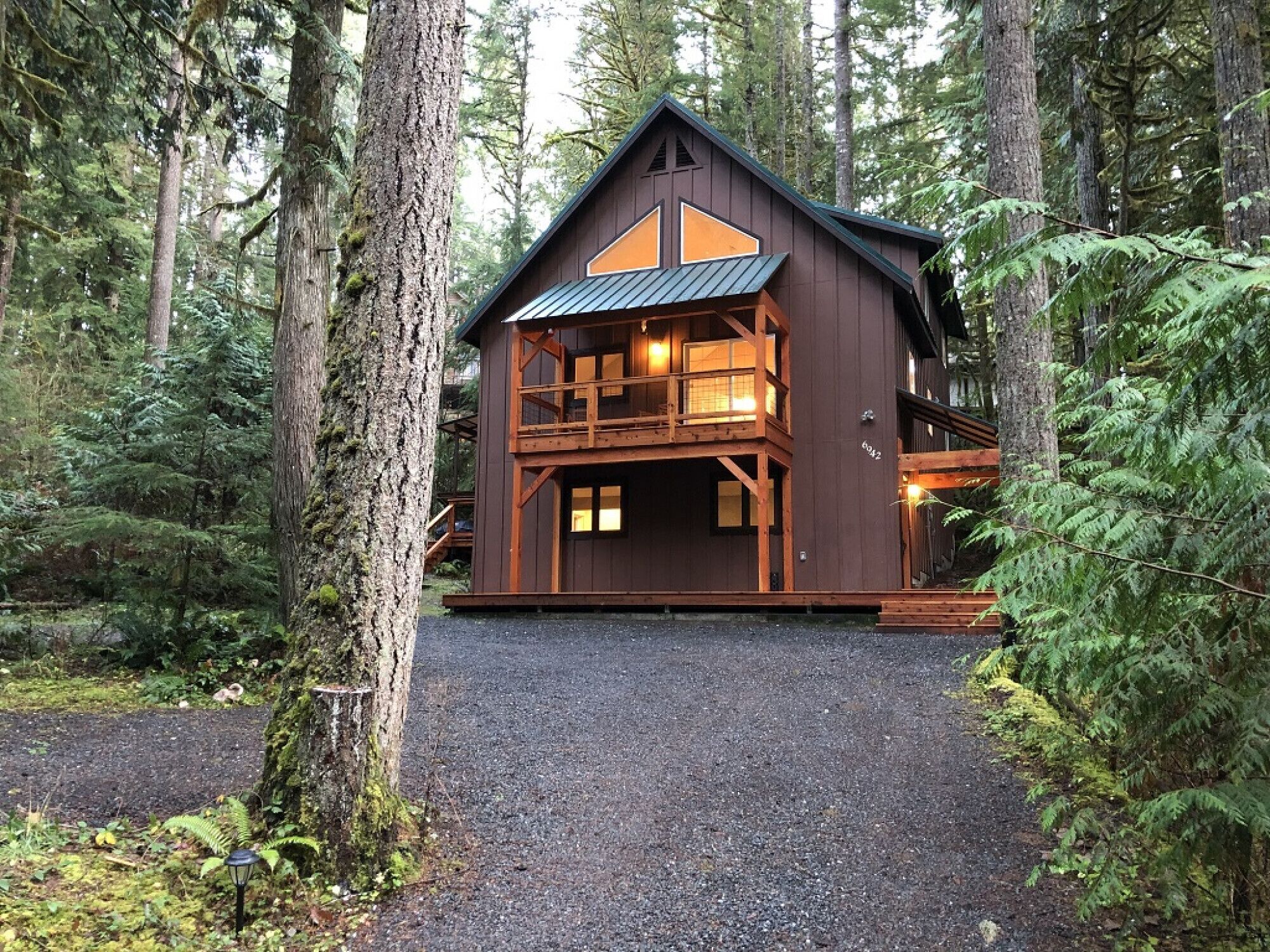Mt. Baker Lodging Cabin 69 - Sleeps 8!