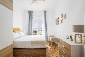 4 Schlafzimmer, Zimmersafe, kostenloses WLAN, Bettwäsche