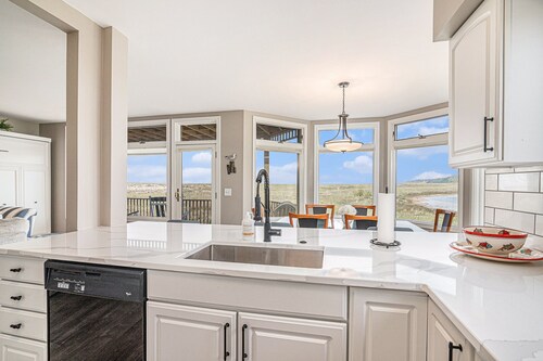 Modern Main Floor Waterfront Condo