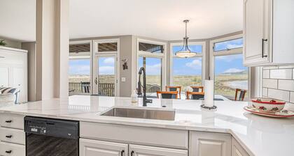 Modern Main Floor Waterfront Condo
