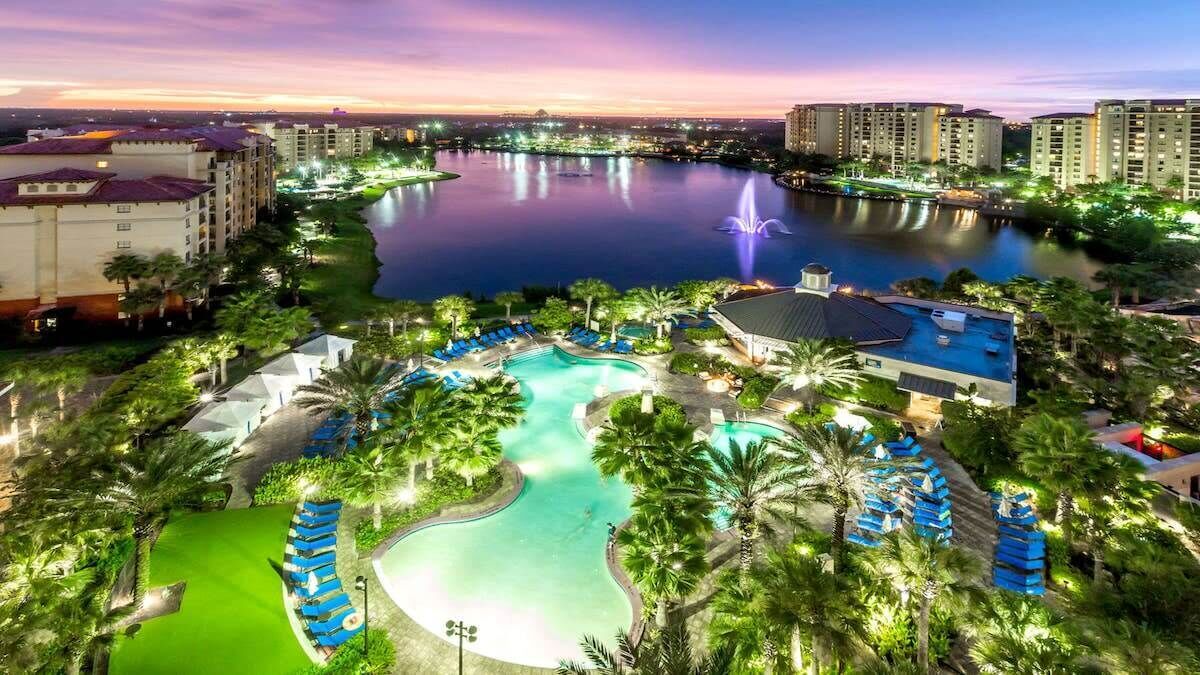 Beautiful Luxury 2 bedroom next to Disney!