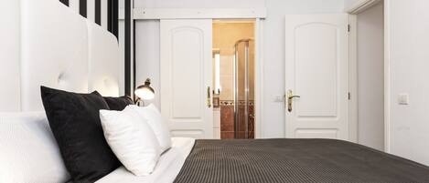 2 soverom, strykejern/-brett, wi-fi (inkludert) og sengetøy