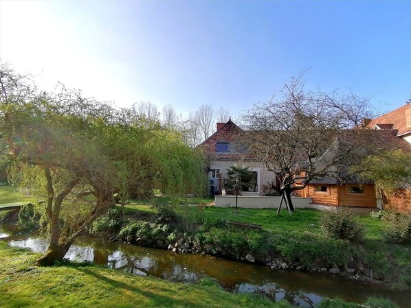 Property grounds - Loft de 60m² en RDC de Moulin Du18eme Avec Parc . Entrée Indépendante (st hilarion)