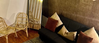 Beautiful cozy two bedroom apartment in great location of NYC!!