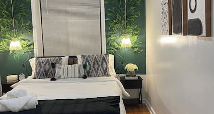 Beautiful cozy two bedroom apartment in great location of NYC!!