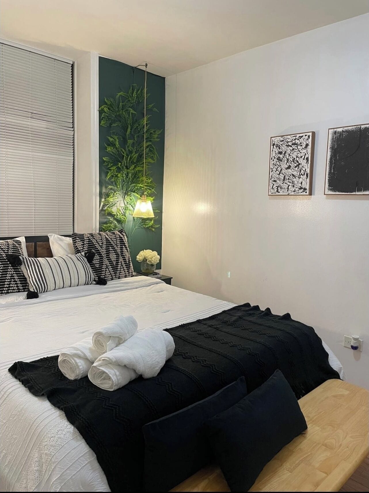 2 bedrooms, iron/ironing board, travel cot, WiFi