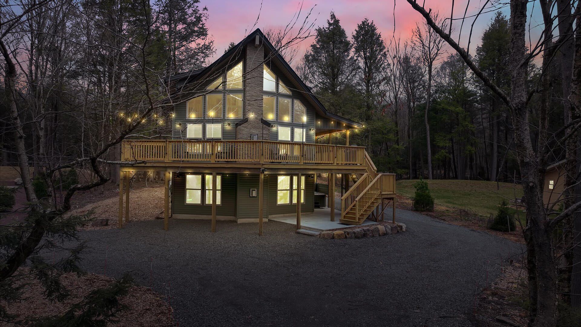 Hot Tub | Game Room | Lake & Beach | Pool | Pets