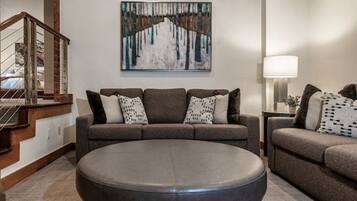 Televisión, chimenea