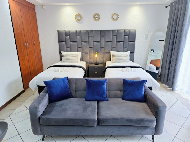 Affordable Luxury Accomodation At Your Fingertips. - Pretoria
