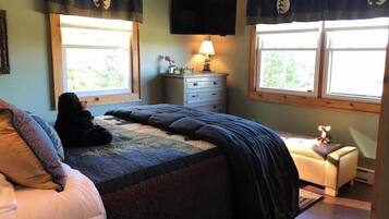 3 bedrooms, WiFi, bed sheets