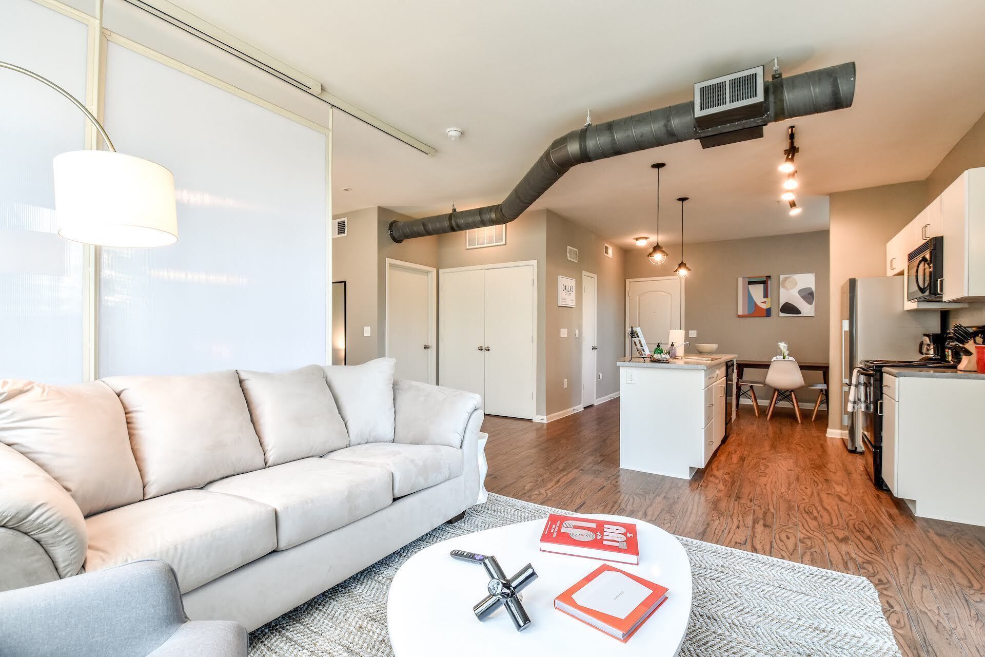 Plano | Beautiful Studio Apartment