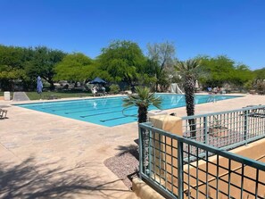 Pool - Bird paradise in a gorgeous Starr Pass Golf Casita (Tucson)