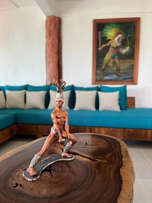 セーフティボックス (室内)、アイロン / アイロン台、WiFi (無料)