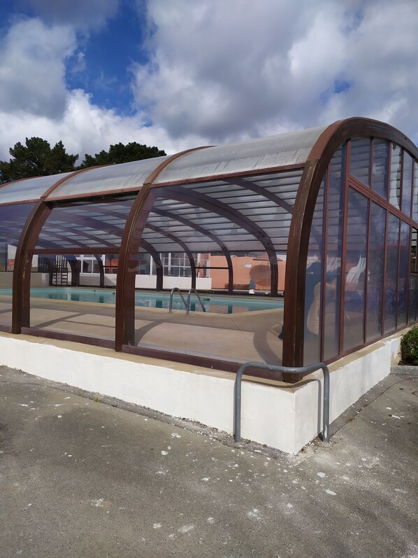 Innenpool, Außenpool