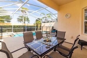 Outdoor pool, a heated pool - Your Own Private Pool & Spa Paradise. 5BR Disney Area Villa- Sleeps 12 (Davenport)