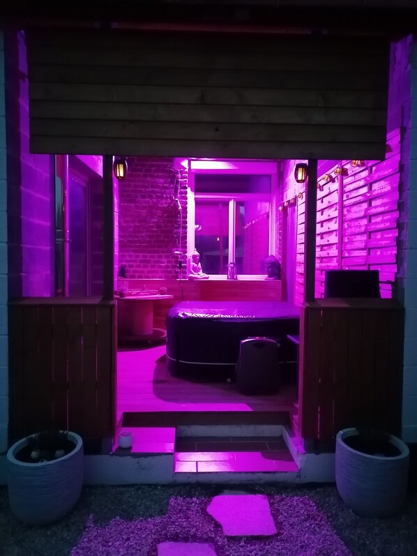 Terrace/patio - Private gite / vacation home with swimming pool private and secure parking... (Lillers)