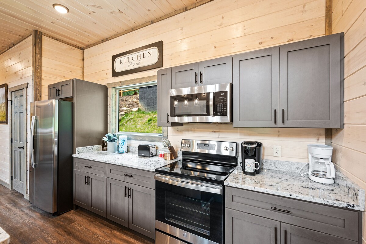 Photo 62 of Southern Hospitality is walking distance !! Pet Friendly, indoor pool, & BEARS!!