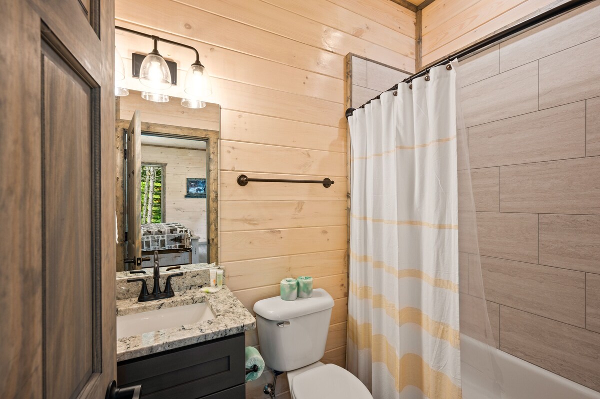 Photo 66 of Southern Hospitality is walking distance !! Pet Friendly, indoor pool, & BEARS!!