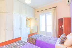 4 chambres, fer et planche à repasser, lit parapluie, Wi-Fi gratuit